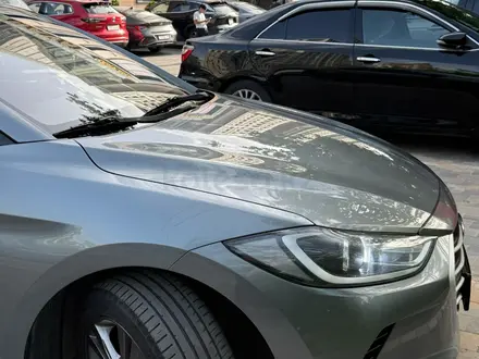 Hyundai Elantra 2018 года за 7 400 000 тг. в Алматы – фото 10