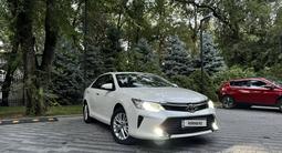 Toyota Camry 2017 года за 12 650 000 тг. в Алматы