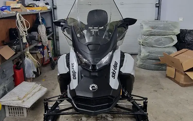 BRP  Ski-Doo Grand Touring 900 ACE 2021 годаүшін8 500 000 тг. в Актобе