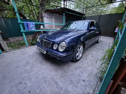 Mercedes-Benz E 320 1999 года за 4 500 000 тг. в Кентау – фото 12