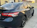 Toyota Camry 2018 года за 14 000 000 тг. в Атырау – фото 6