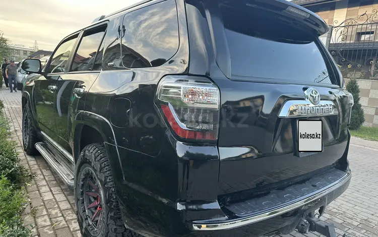 Toyota 4Runner 2014 годаүшін15 500 000 тг. в Алматы