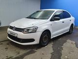 Volkswagen Polo 2015 года за 1 632 600 тг. в Актобе