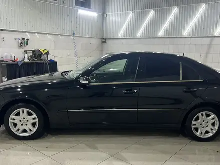 Mercedes-Benz E 320 2002 года за 4 500 000 тг. в Актау – фото 3