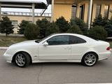 Mercedes-Benz CLK 320 2001 годаүшін4 700 000 тг. в Алматы – фото 3