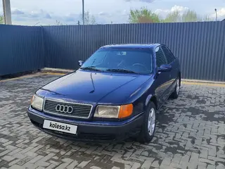 Audi 100