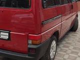 Volkswagen Multivan 1994 годаүшін3 500 000 тг. в Тараз – фото 2
