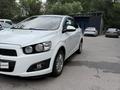Chevrolet Aveo 2015 года за 3 100 000 тг. в Алматы – фото 2
