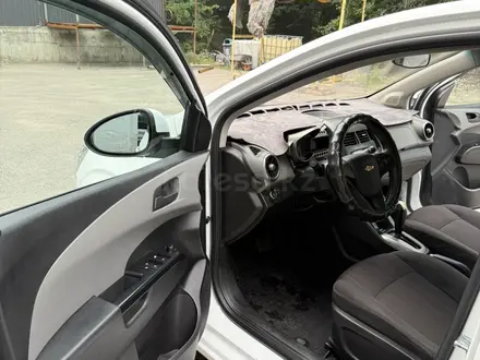 Chevrolet Aveo 2015 года за 3 100 000 тг. в Алматы – фото 9