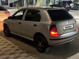 Skoda Fabia 2002 года за 900 000 тг. в Актау – фото 3