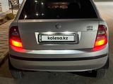 Skoda Fabia 2002 года за 900 000 тг. в Актау – фото 2