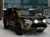Lexus LX 570 2018 года за 50 000 000 тг. в Астана