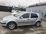 Volkswagen Golf 2001 года за 2 650 000 тг. в Шымкент