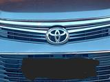 Toyota Camry 2015 года за 10 400 000 тг. в Актобе – фото 2