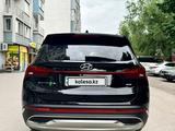 Hyundai Santa Fe 2023 годаүшін22 000 000 тг. в Алматы – фото 4