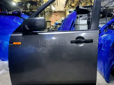 Передняя дверь Land Rover Discovery за 100 000 тг. в Астана