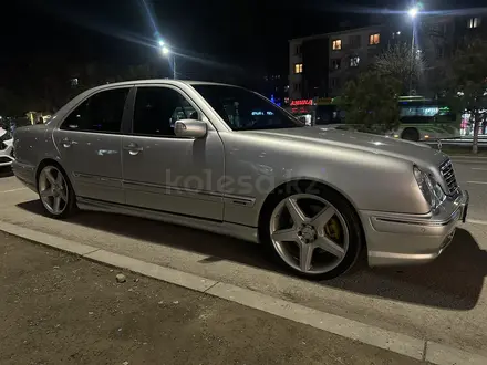 Mercedes-Benz E 55 AMG 1999 года за 7 800 000 тг. в Шымкент