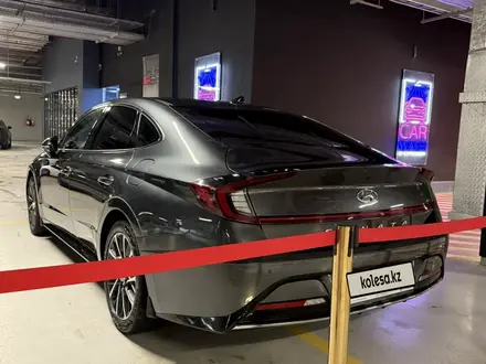 Hyundai Sonata 2023 года за 11 400 000 тг. в Астана – фото 3