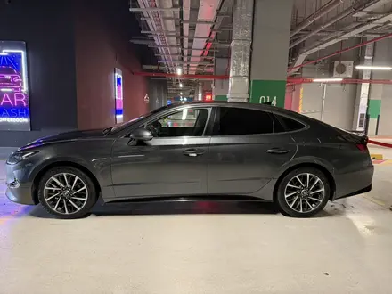 Hyundai Sonata 2023 года за 11 400 000 тг. в Астана – фото 2