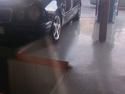Mercedes-Benz E 280 1999 года за 4 300 000 тг. в Шымкент – фото 7