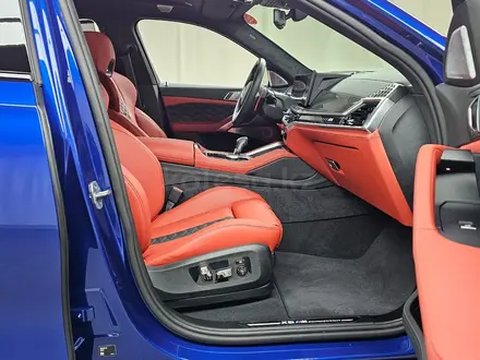 BMW X6 M 2025 года за 89 000 000 тг. в Алматы – фото 14