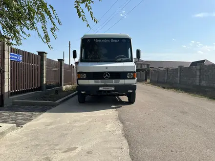 Mercedes-Benz  709D 1994 года за 4 500 000 тг. в Кордай