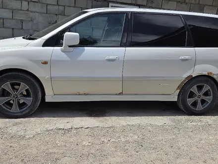 Mitsubishi Chariot 1998 года за 1 450 000 тг. в Алматы – фото 2