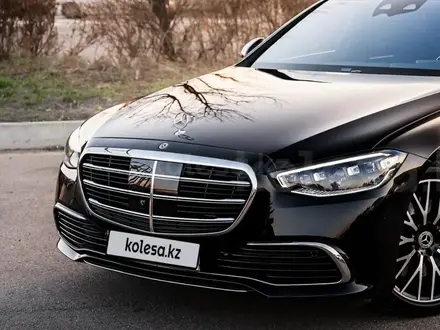 Бампер W223 чёрный за 590 000 тг. в Астана