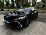 Toyota Camry 2023 годаүшін19 000 000 тг. в Актобе – фото 3