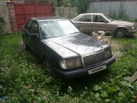 Mercedes-Benz E 230 1991 года за 1 300 000 тг. в Алматы – фото 7