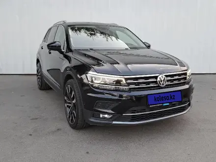 Volkswagen Tiguan 2017 года за 11 670 000 тг. в Алматы – фото 3