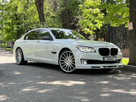 BMW 740 2013 года за 16 700 000 тг. в Алматы – фото 5