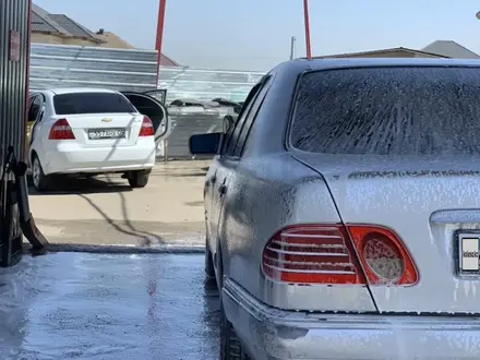 Mercedes-Benz E 320 1997 года за 3 000 000 тг. в Алматы – фото 3