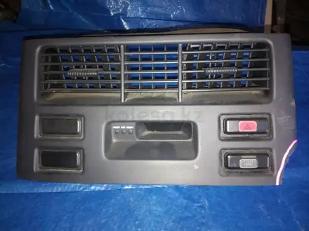 Консоль часы honda odyssey ra1 за 15 000 тг. в Караганда