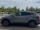 Hyundai Santa Fe 2017 годаүшін11 700 000 тг. в Астана – фото 3