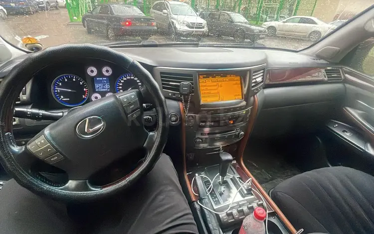 Lexus LX 570 2011 годаүшін18 000 000 тг. в Актау