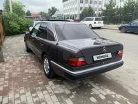 Mercedes-Benz E 220 1992 года за 2 300 000 тг. в Алматы