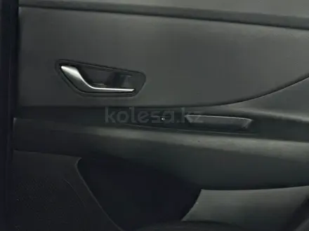 Hyundai Elantra 2021 года за 7 900 000 тг. в Шымкент – фото 15