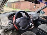 Kia Carnival 2003 годаүшін1 800 000 тг. в Астана – фото 4