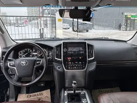 Toyota Land Cruiser 2016 года за 30 000 000 тг. в Астана – фото 24