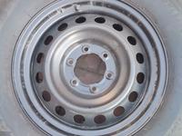 Шины с дисками 265/65R17for135 000 тг. в Актобе