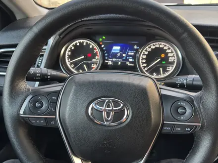 Toyota Camry 2018 года за 11 000 000 тг. в Шымкент – фото 13