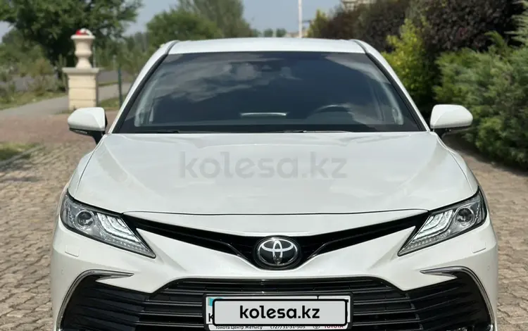 Toyota Camry 2022 года за 17 000 000 тг. в Алматы