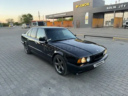 BMW 540 1995 года за 3 700 000 тг. в Уральск – фото 9