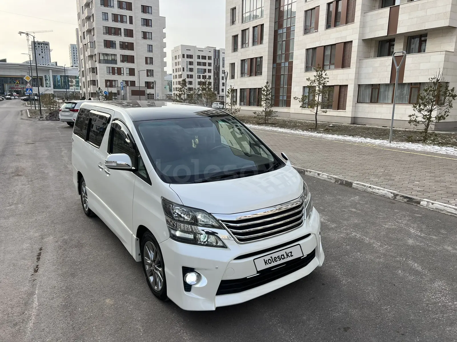 Продажа Toyota Vellfire 2012 года в Астане - №163490692: цена 10000000 ...