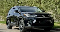 Toyota Highlander 2019 годаүшін21 000 000 тг. в Астана