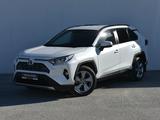 Toyota RAV4 Prestige 2020 года за 13 300 000 тг. в Атырау