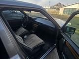 Mercedes-Benz E 220 1993 года за 1 450 000 тг. в Шу – фото 2