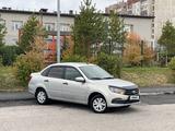 ВАЗ (Lada) Granta 2190 2018 года за 2 750 000 тг. в Астана