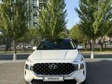 Hyundai Santa Fe 2021 годаүшін15 500 000 тг. в Астана